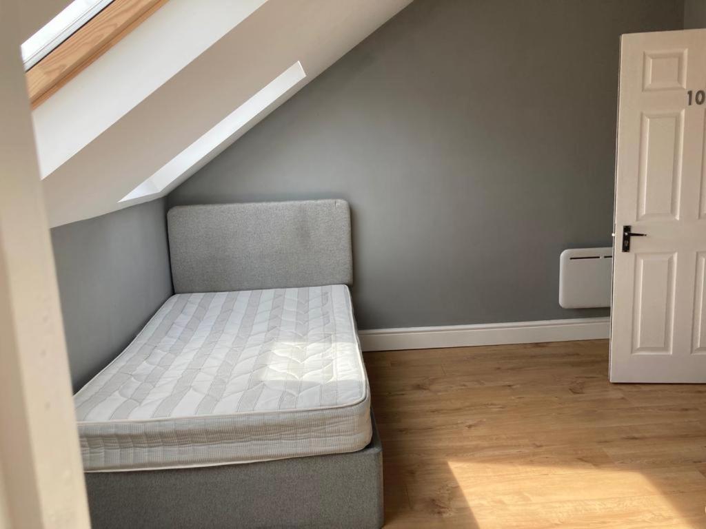 112 Gleneagle Road Rooms Londra Dış mekan fotoğraf